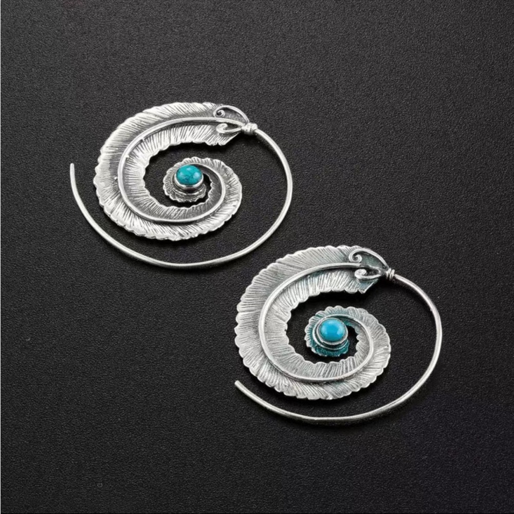 New Lovely Unique Boho-Style Geometric Spiral Feather Earrings - Picture 3 of 4
